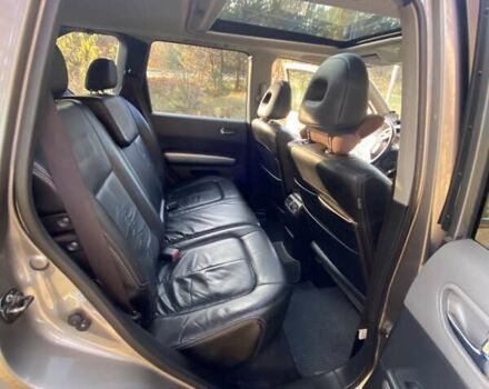 Серый Ниссан ИксТрейл, объемом двигателя 2 л и пробегом 272 тыс. км за 10000 $, фото 17 на Automoto.ua