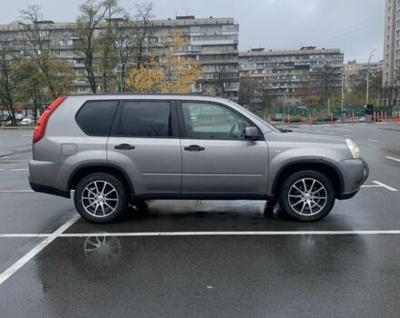 Серый Ниссан ИксТрейл, объемом двигателя 0 л и пробегом 350 тыс. км за 4600 $, фото 9 на Automoto.ua