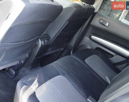 Серый Ниссан ИксТрейл, объемом двигателя 2 л и пробегом 180 тыс. км за 9500 $, фото 13 на Automoto.ua