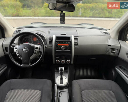 Серый Ниссан ИксТрейл, объемом двигателя 2 л и пробегом 240 тыс. км за 7600 $, фото 38 на Automoto.ua