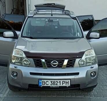 Серый Ниссан ИксТрейл, объемом двигателя 2 л и пробегом 220 тыс. км за 9800 $, фото 22 на Automoto.ua