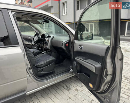 Серый Ниссан ИксТрейл, объемом двигателя 2 л и пробегом 326 тыс. км за 8650 $, фото 16 на Automoto.ua