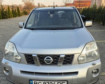 Серый Ниссан ИксТрейл, объемом двигателя 2 л и пробегом 172 тыс. км за 8500 $, фото 1 на Automoto.ua