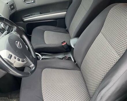 Серый Ниссан ИксТрейл, объемом двигателя 2 л и пробегом 235 тыс. км за 9500 $, фото 25 на Automoto.ua