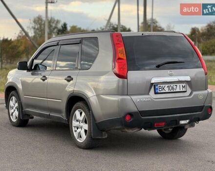 Сірий Ніссан ІксТрейл, об'ємом двигуна 2 л та пробігом 238 тис. км за 9400 $, фото 28 на Automoto.ua