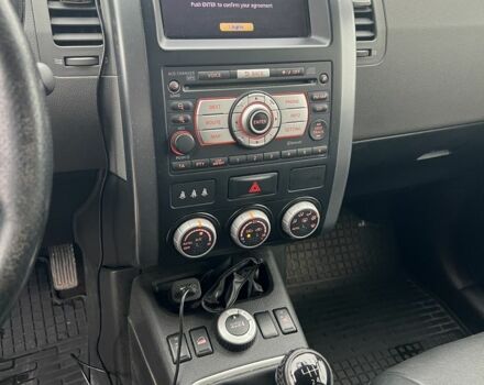 Сірий Ніссан ІксТрейл, об'ємом двигуна 2 л та пробігом 209 тис. км за 5200 $, фото 7 на Automoto.ua