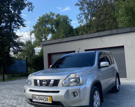 Сірий Ніссан ІксТрейл, об'ємом двигуна 2 л та пробігом 300 тис. км за 9400 $, фото 6 на Automoto.ua