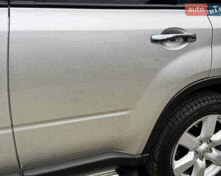 Сірий Ніссан ІксТрейл, об'ємом двигуна 2 л та пробігом 228 тис. км за 10250 $, фото 47 на Automoto.ua