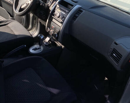 Серый Ниссан ИксТрейл, объемом двигателя 2.49 л и пробегом 220 тыс. км за 8500 $, фото 11 на Automoto.ua