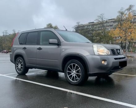 Серый Ниссан ИксТрейл, объемом двигателя 0 л и пробегом 350 тыс. км за 4600 $, фото 10 на Automoto.ua