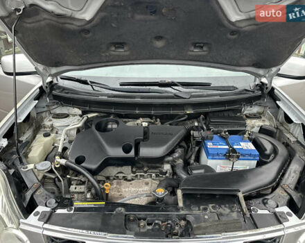 Сірий Ніссан ІксТрейл, об'ємом двигуна 2.49 л та пробігом 197 тис. км за 8300 $, фото 27 на Automoto.ua