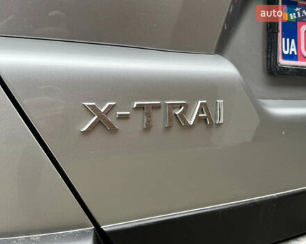 Сірий Ніссан ІксТрейл, об'ємом двигуна 2 л та пробігом 228 тис. км за 10250 $, фото 49 на Automoto.ua