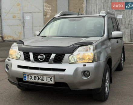 Серый Ниссан ИксТрейл, объемом двигателя 2 л и пробегом 240 тыс. км за 7600 $, фото 17 на Automoto.ua