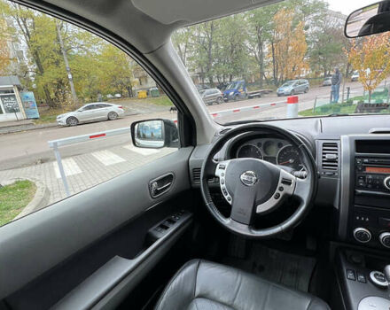 Серый Ниссан ИксТрейл, объемом двигателя 2 л и пробегом 229 тыс. км за 10100 $, фото 14 на Automoto.ua