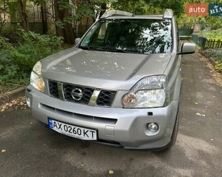 Серый Ниссан ИксТрейл, объемом двигателя 2 л и пробегом 290 тыс. км за 9800 $, фото 7 на Automoto.ua