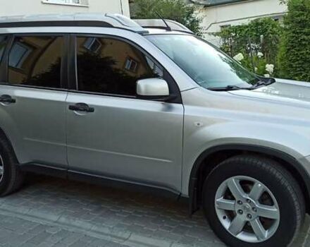 Серый Ниссан ИксТрейл, объемом двигателя 2 л и пробегом 220 тыс. км за 9800 $, фото 6 на Automoto.ua