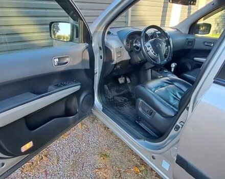 Сірий Ніссан ІксТрейл, об'ємом двигуна 2.49 л та пробігом 327 тис. км за 12000 $, фото 11 на Automoto.ua