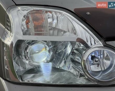 Сірий Ніссан ІксТрейл, об'ємом двигуна 2 л та пробігом 238 тис. км за 9400 $, фото 26 на Automoto.ua