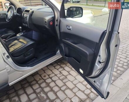 Сірий Ніссан ІксТрейл, об'ємом двигуна 2.5 л та пробігом 132 тис. км за 8900 $, фото 33 на Automoto.ua