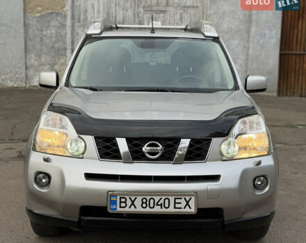 Серый Ниссан ИксТрейл, объемом двигателя 2 л и пробегом 240 тыс. км за 7600 $, фото 6 на Automoto.ua