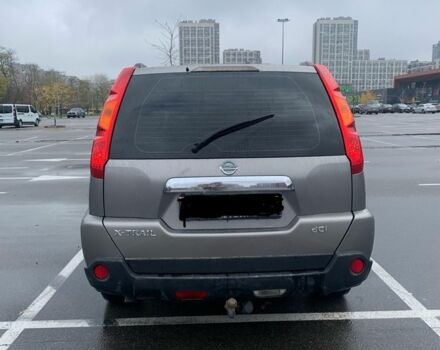 Серый Ниссан ИксТрейл, объемом двигателя 0 л и пробегом 350 тыс. км за 4600 $, фото 6 на Automoto.ua