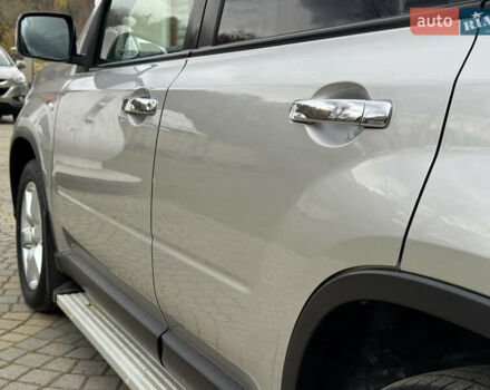 Сірий Ніссан ІксТрейл, об'ємом двигуна 2 л та пробігом 228 тис. км за 10250 $, фото 64 на Automoto.ua