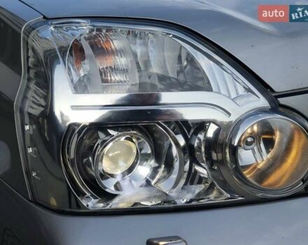 Сірий Ніссан ІксТрейл, об'ємом двигуна 2.5 л та пробігом 132 тис. км за 8900 $, фото 22 на Automoto.ua