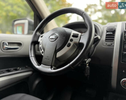 Серый Ниссан ИксТрейл, объемом двигателя 2 л и пробегом 240 тыс. км за 7600 $, фото 43 на Automoto.ua