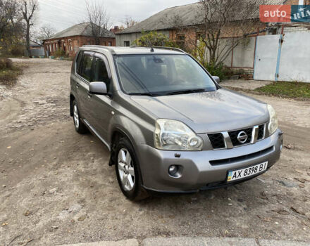 Серый Ниссан ИксТрейл, объемом двигателя 2 л и пробегом 213 тыс. км за 7200 $, фото 7 на Automoto.ua