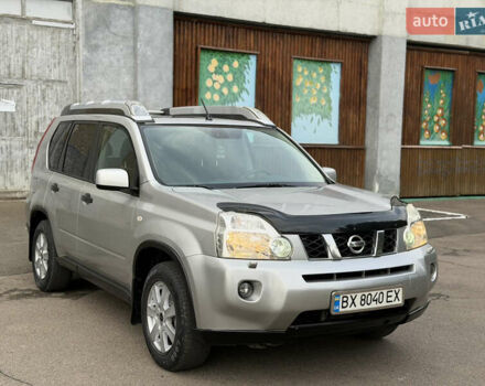 Серый Ниссан ИксТрейл, объемом двигателя 2 л и пробегом 240 тыс. км за 7600 $, фото 9 на Automoto.ua
