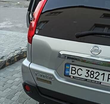 Серый Ниссан ИксТрейл, объемом двигателя 2 л и пробегом 220 тыс. км за 9800 $, фото 14 на Automoto.ua