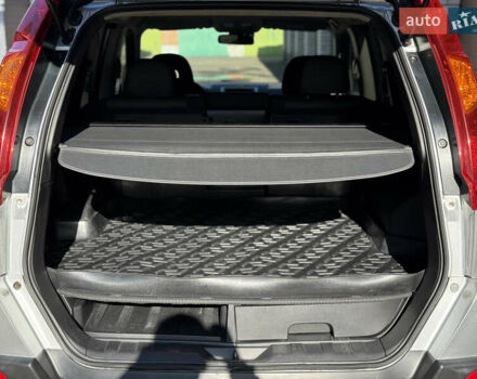 Серый Ниссан ИксТрейл, объемом двигателя 2 л и пробегом 199 тыс. км за 8800 $, фото 11 на Automoto.ua