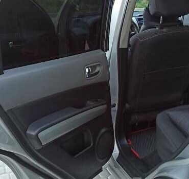 Серый Ниссан ИксТрейл, объемом двигателя 2 л и пробегом 220 тыс. км за 9800 $, фото 21 на Automoto.ua