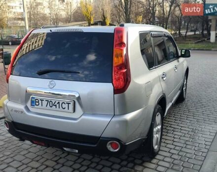 Сірий Ніссан ІксТрейл, об'ємом двигуна 2.5 л та пробігом 132 тис. км за 8900 $, фото 9 на Automoto.ua