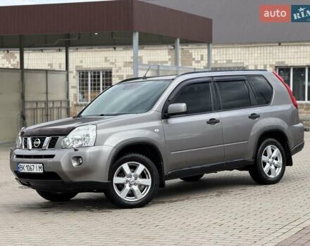 Сірий Ніссан ІксТрейл, об'ємом двигуна 2 л та пробігом 238 тис. км за 9400 $, фото 7 на Automoto.ua