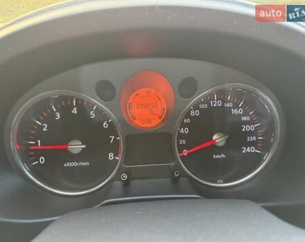 Сірий Ніссан ІксТрейл, об'ємом двигуна 2 л та пробігом 238 тис. км за 9400 $, фото 40 на Automoto.ua