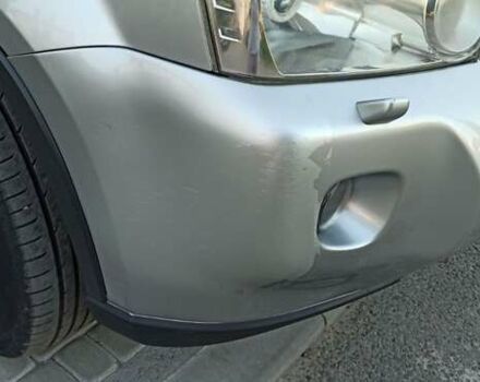 Серый Ниссан ИксТрейл, объемом двигателя 2 л и пробегом 220 тыс. км за 9800 $, фото 5 на Automoto.ua