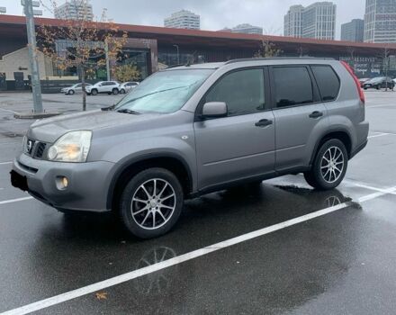 Серый Ниссан ИксТрейл, объемом двигателя 0 л и пробегом 350 тыс. км за 4600 $, фото 4 на Automoto.ua