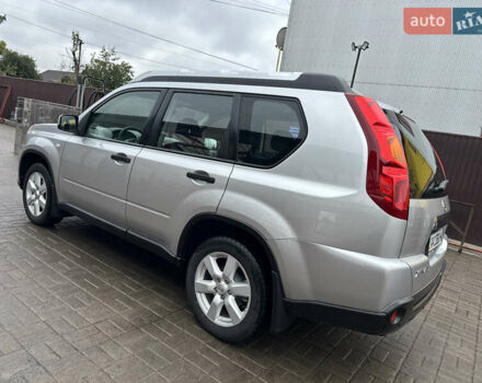 Сірий Ніссан ІксТрейл, об'ємом двигуна 2.49 л та пробігом 197 тис. км за 8300 $, фото 7 на Automoto.ua