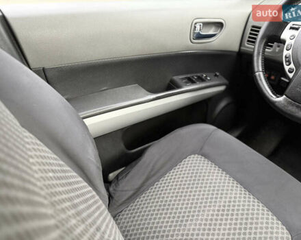 Серый Ниссан ИксТрейл, объемом двигателя 2 л и пробегом 240 тыс. км за 7600 $, фото 47 на Automoto.ua