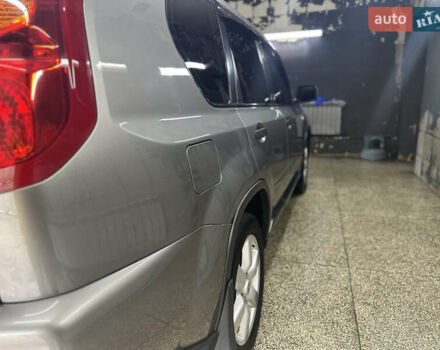 Серый Ниссан ИксТрейл, объемом двигателя 2 л и пробегом 262 тыс. км за 8900 $, фото 35 на Automoto.ua