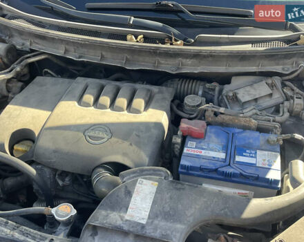 Серый Ниссан ИксТрейл, объемом двигателя 2 л и пробегом 340 тыс. км за 9500 $, фото 7 на Automoto.ua