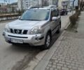 Сірий Ніссан ІксТрейл, об'ємом двигуна 2.5 л та пробігом 179 тис. км за 10500 $, фото 1 на Automoto.ua