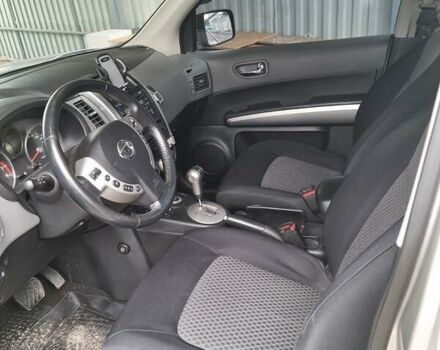 Сірий Ніссан ІксТрейл, об'ємом двигуна 2.5 л та пробігом 179 тис. км за 10500 $, фото 5 на Automoto.ua