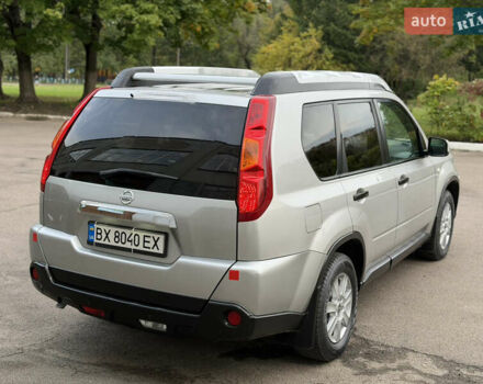 Серый Ниссан ИксТрейл, объемом двигателя 2 л и пробегом 240 тыс. км за 7600 $, фото 28 на Automoto.ua