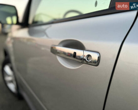 Серый Ниссан ИксТрейл, объемом двигателя 2.49 л и пробегом 260 тыс. км за 8499 $, фото 13 на Automoto.ua