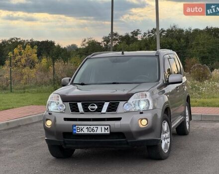 Сірий Ніссан ІксТрейл, об'ємом двигуна 2 л та пробігом 238 тис. км за 9400 $, фото 25 на Automoto.ua