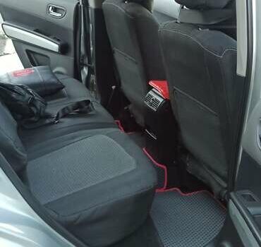 Серый Ниссан ИксТрейл, объемом двигателя 2 л и пробегом 220 тыс. км за 9800 $, фото 19 на Automoto.ua