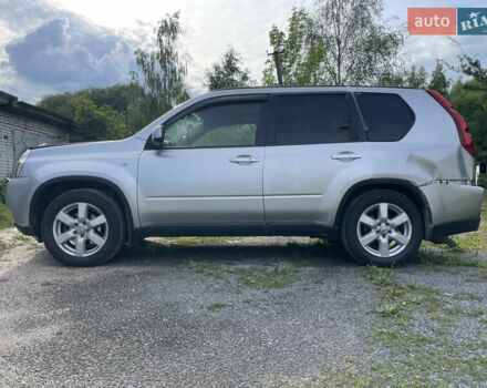 Серый Ниссан ИксТрейл, объемом двигателя 2 л и пробегом 349 тыс. км за 6900 $, фото 6 на Automoto.ua