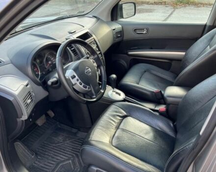 Серый Ниссан ИксТрейл, объемом двигателя 2.2 л и пробегом 200 тыс. км за 3400 $, фото 7 на Automoto.ua